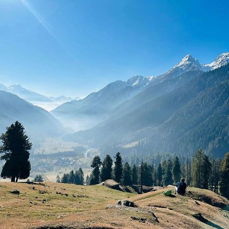 Radisson Golf Resort Pahalgam Pahalgām Exterior foto