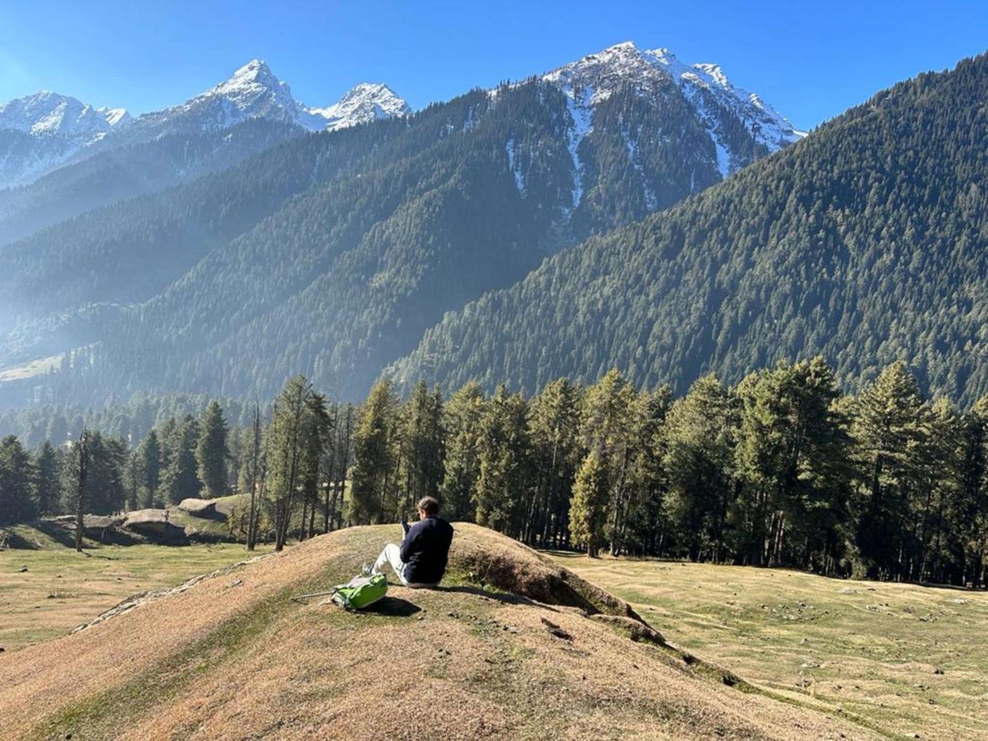 Radisson Golf Resort Pahalgam Pahalgām Exterior foto