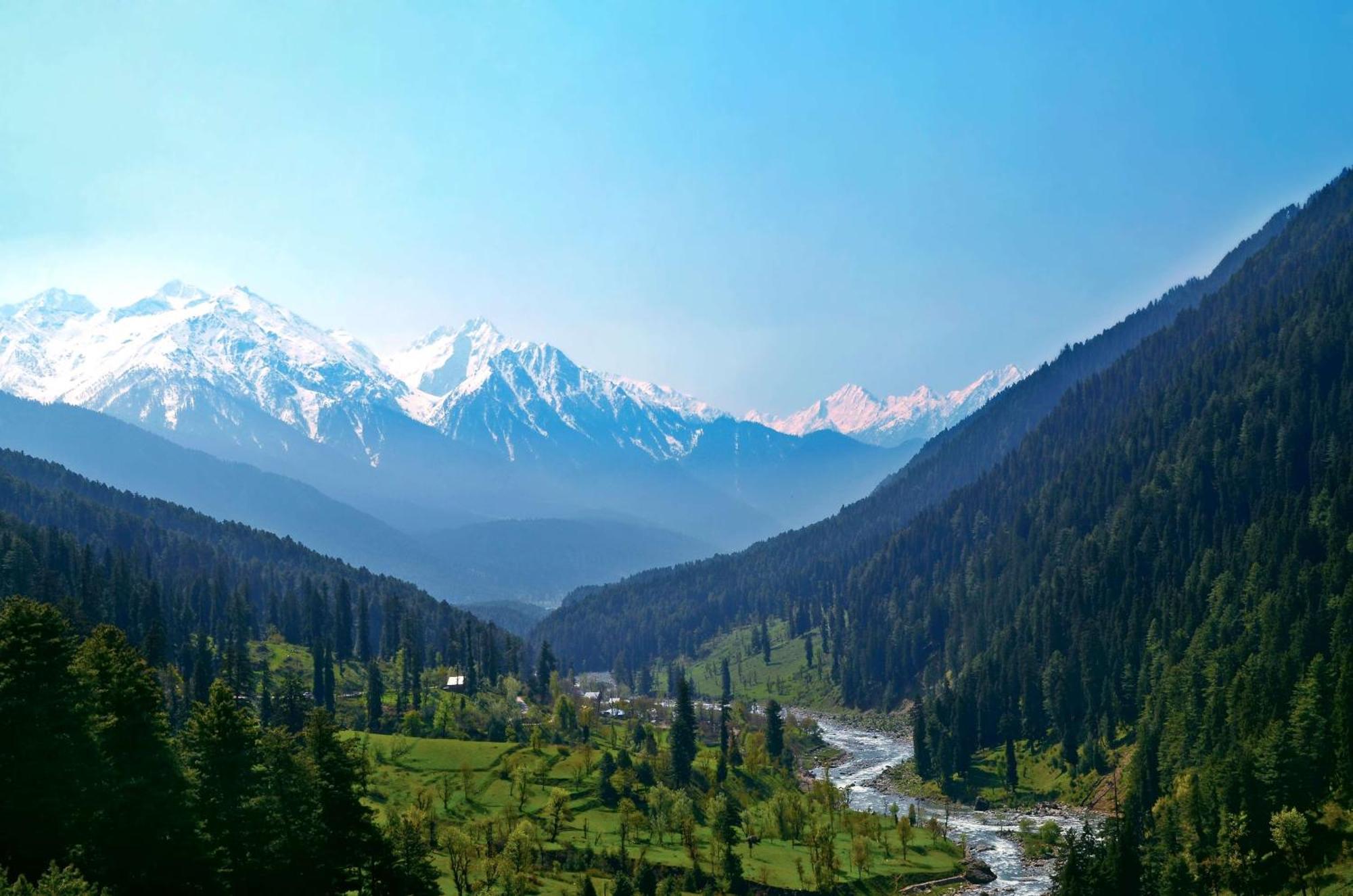 Radisson Golf Resort Pahalgam Pahalgām Exterior foto