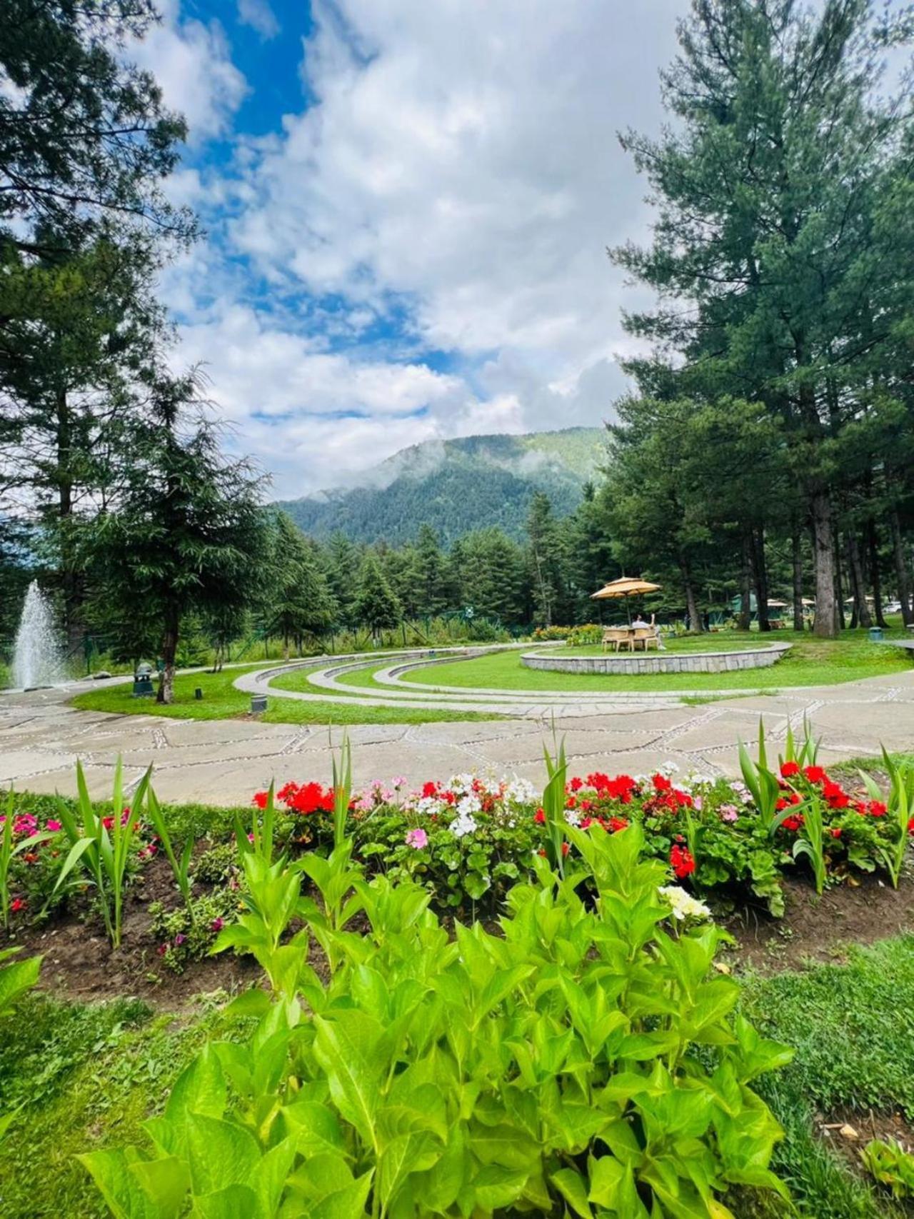 Radisson Golf Resort Pahalgam Pahalgām Exterior foto